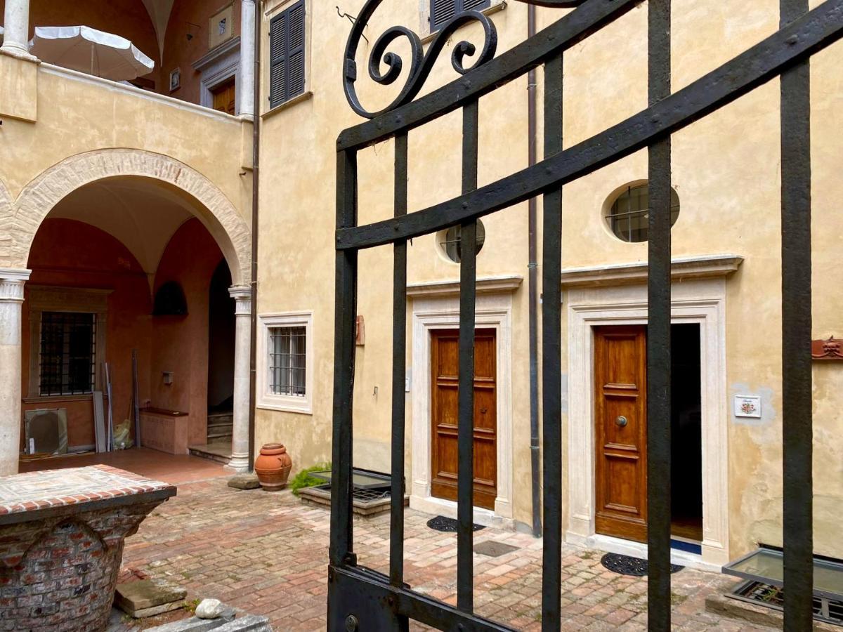 Il Cortile In Centro Apartment Pesaro Exterior foto